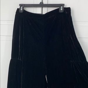 NWT Free People C’este La Vie black velvet pants